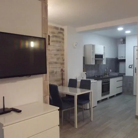 Nad Kamienna Apartment